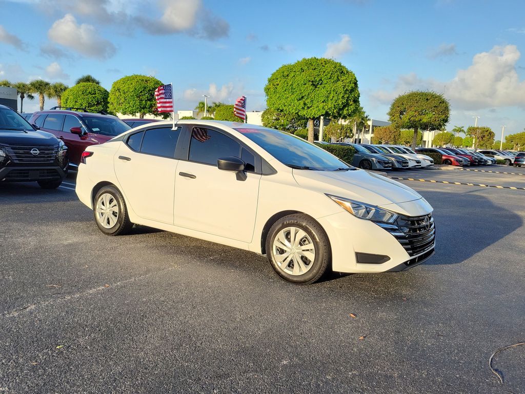 View vehicle photo 2