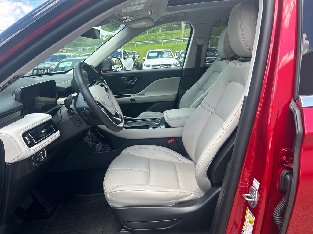 2025 Lincoln Aviator Premiere Red at Phil Fitts Ford