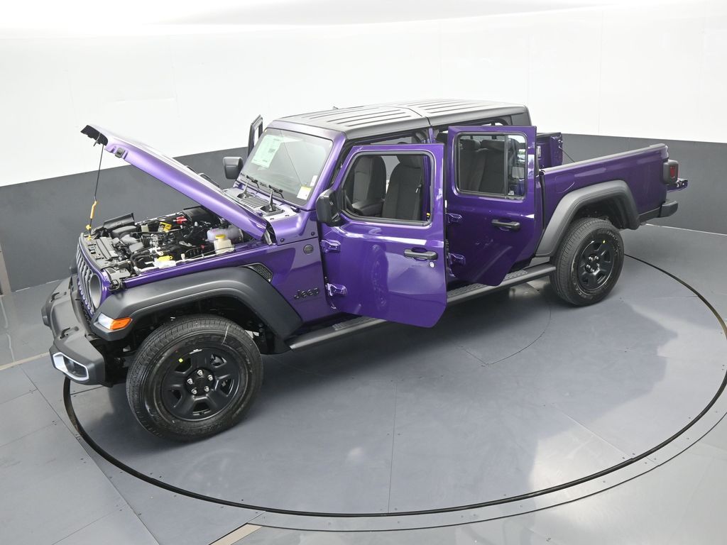 New 2026 reign Jeep Sport image 47