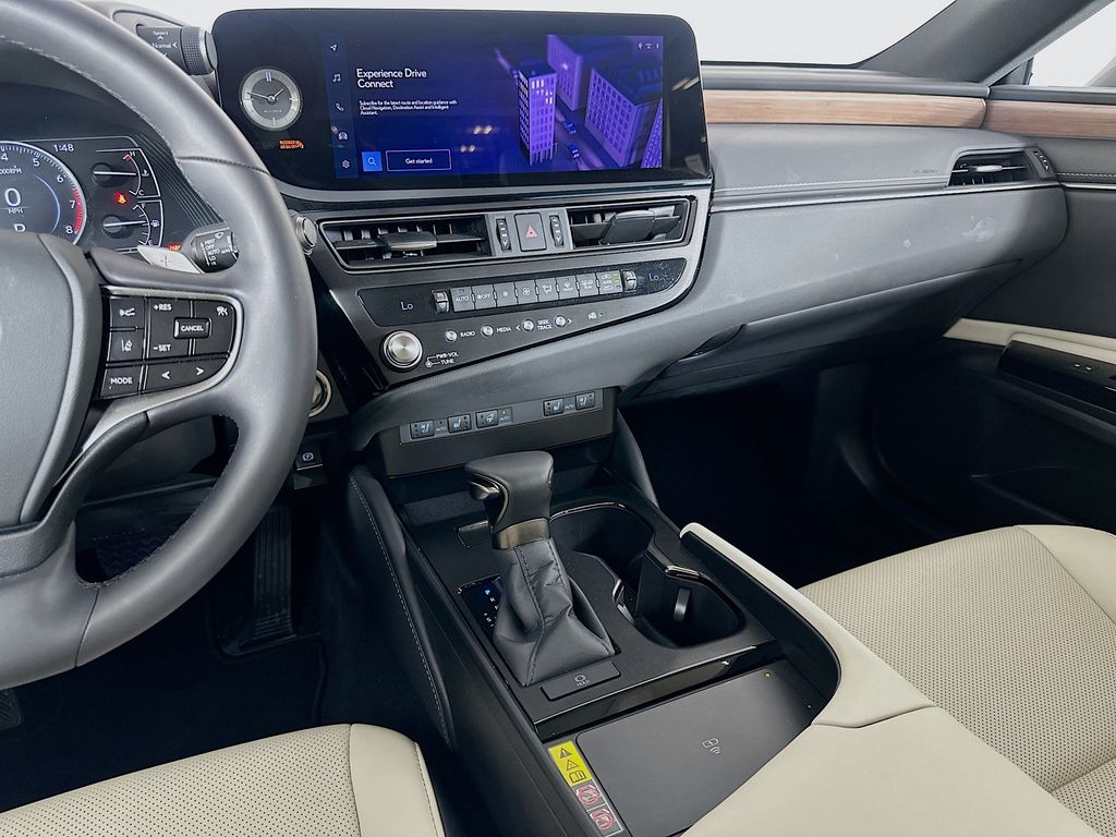 2025 Lexus ES 350 24