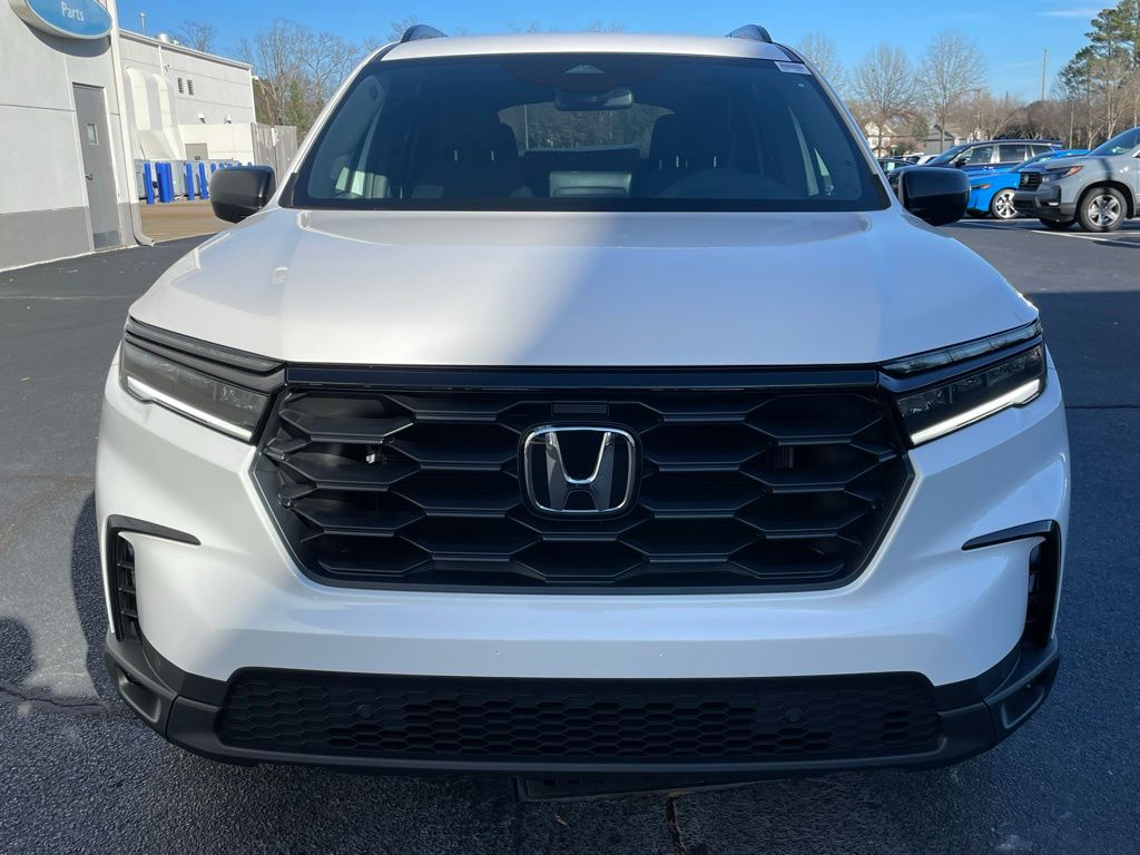 Thumbnail: 2025 Honda Pilot - 9
