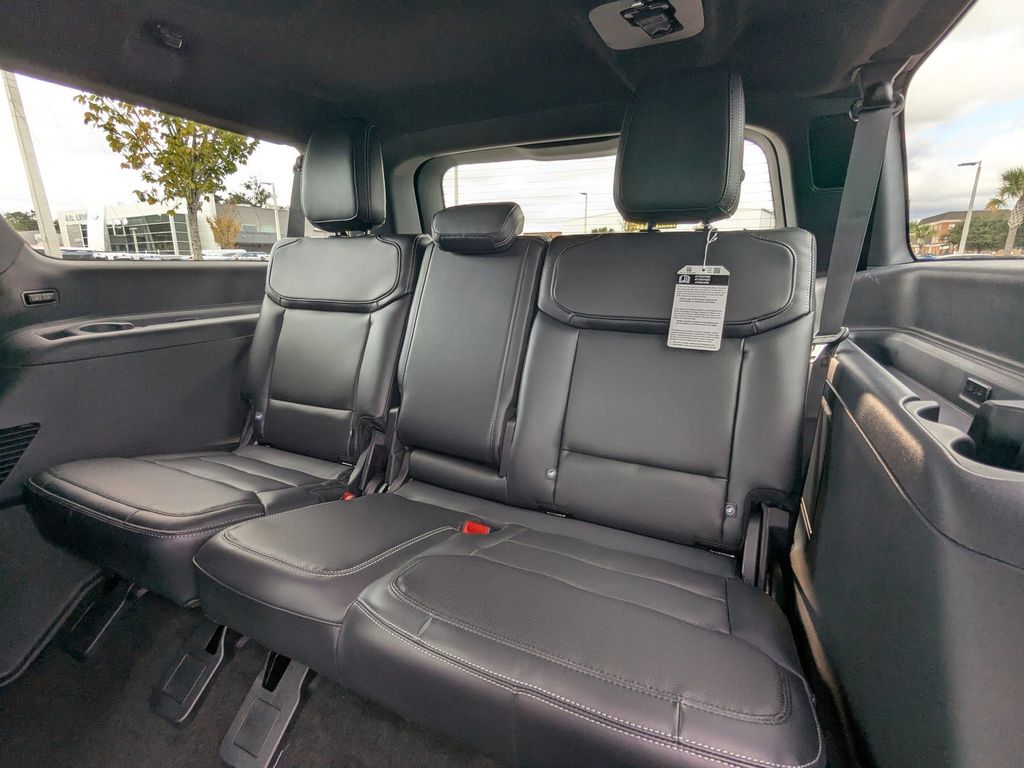 2025 Ford Expedition Platinum MAX