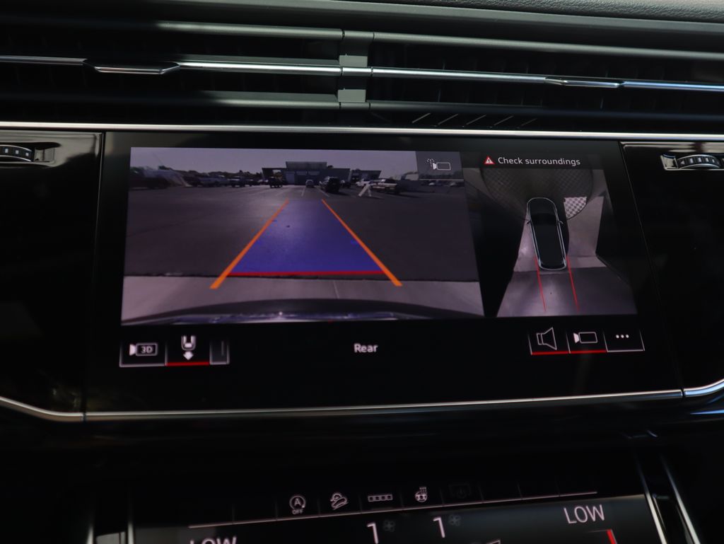 Thumbnail: 2026 Audi Q7 - 16