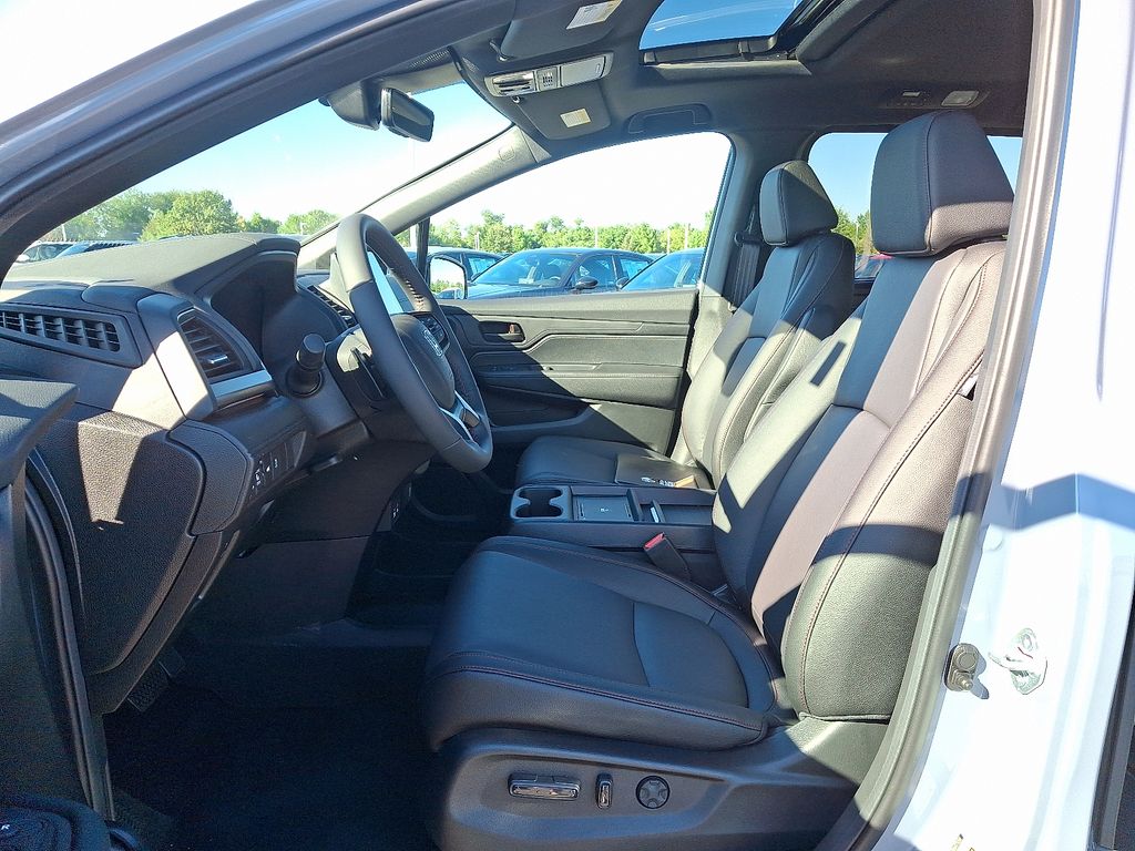 Thumbnail: 2026 Honda Odyssey - 6