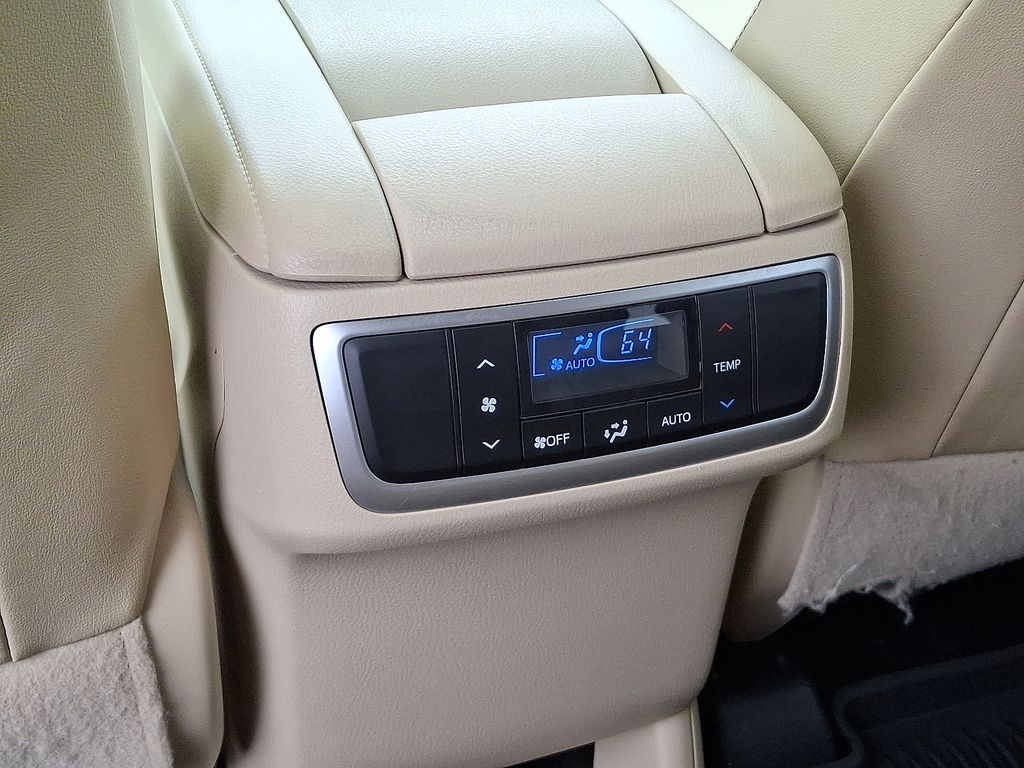 Thumbnail: 2017 Toyota Highlander - 11