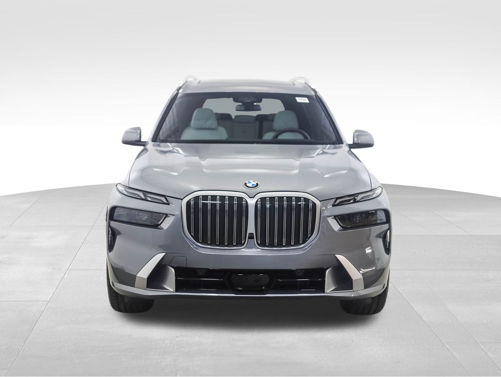 Thumbnail: 2026 BMW X7 - 8