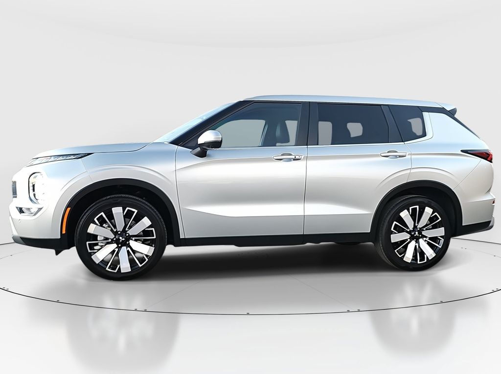 Used 2025 Mitsubishi Outlander SUV