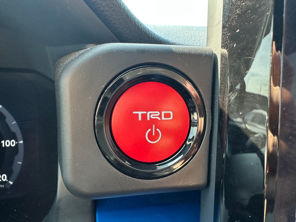 2025 Toyota Tacoma Hybrid TRD Off Road