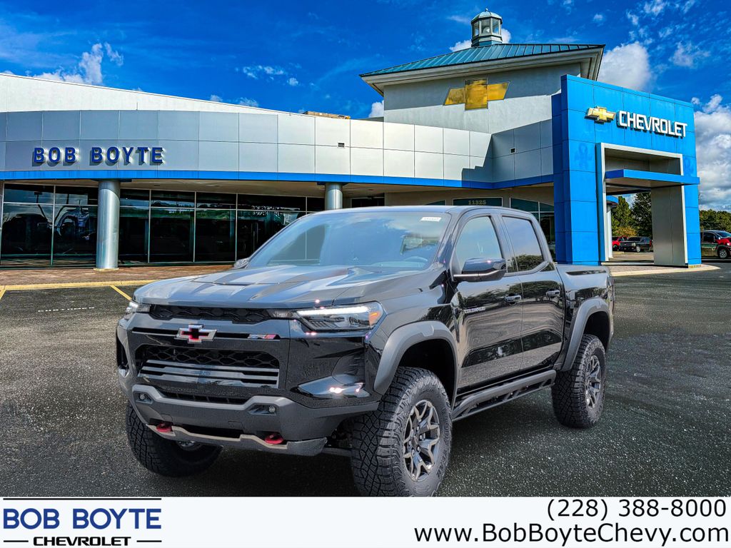 Black 2026 Chevrolet Colorado Pickup Truck Four-Wheel Drive 8-Speed Automatic