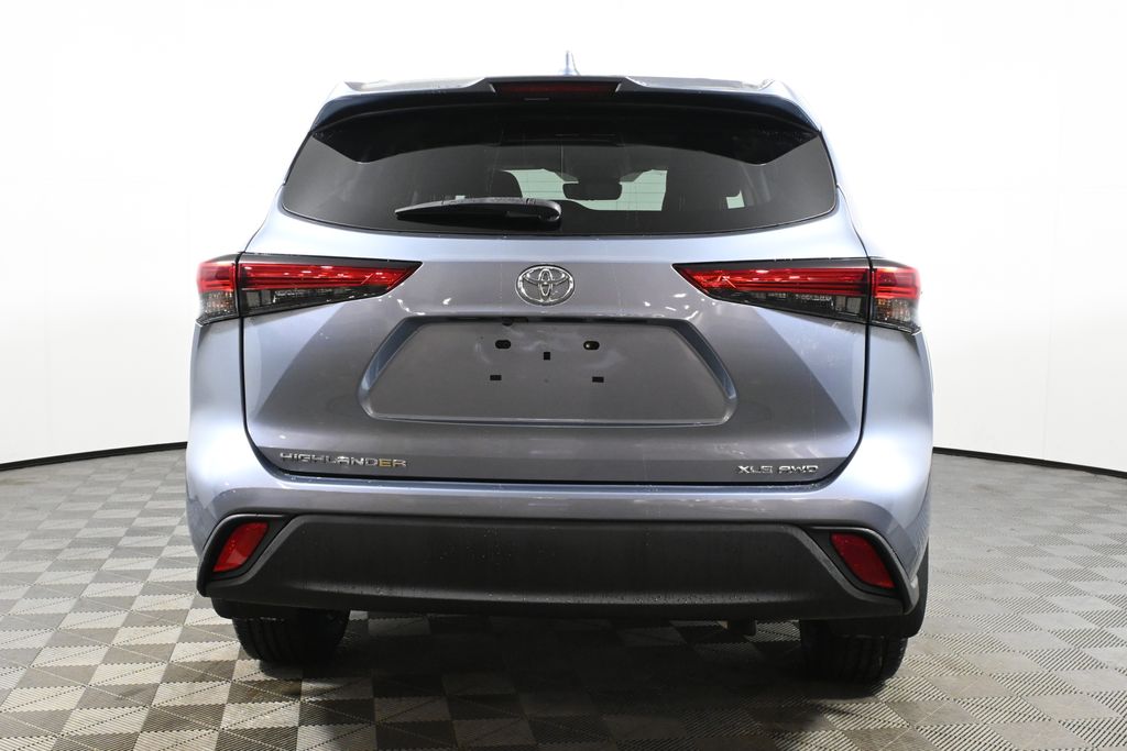 Thumbnail: 2021 Toyota Highlander - 6