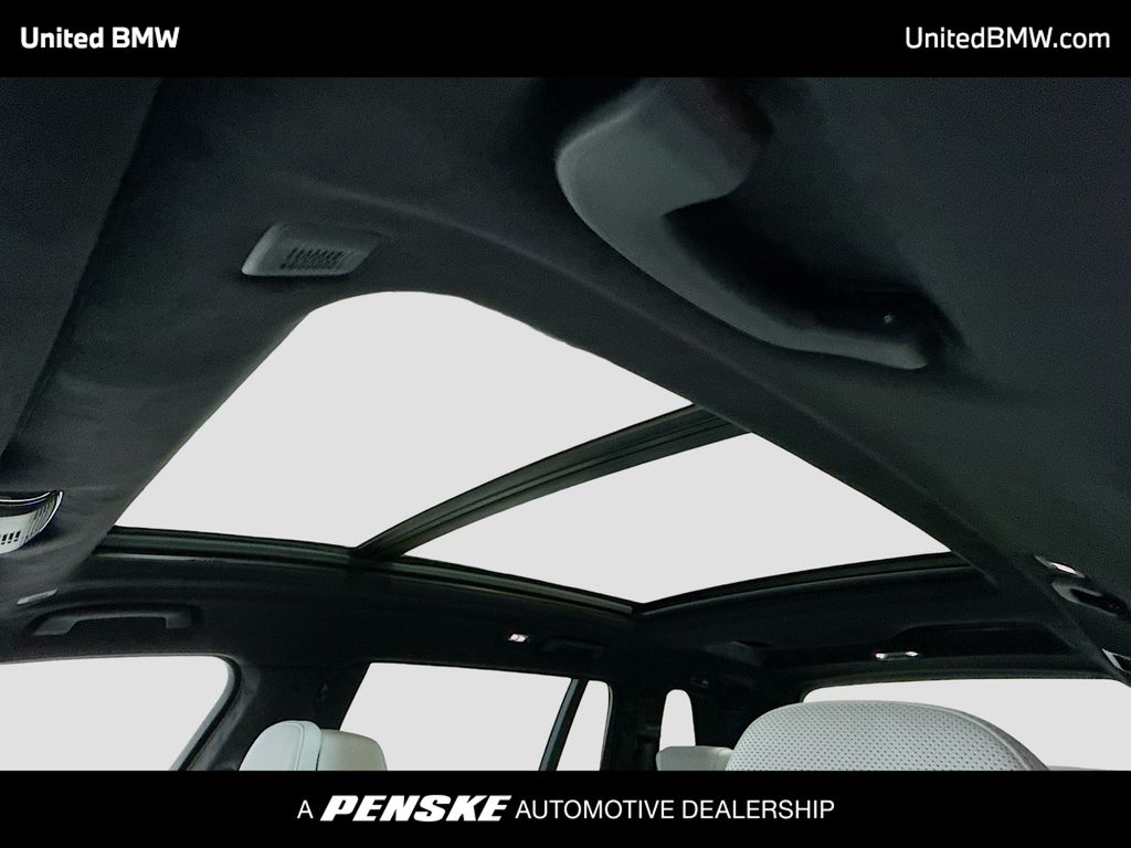 Thumbnail: 2027 BMW X7 - 19