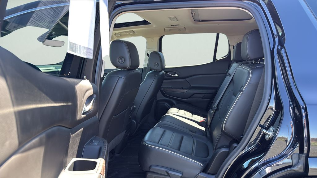 2022 GMC Acadia
