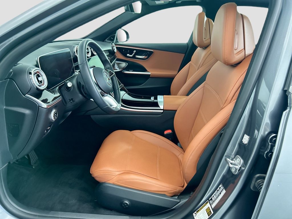 Thumbnail: 2025 Mercedes-Benz C-Class - 18