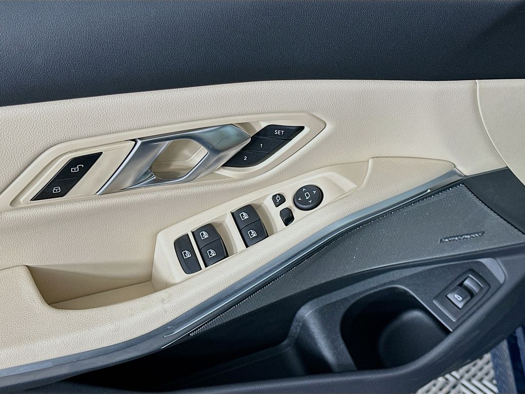 Thumbnail: 2025 BMW 3 Series - 20