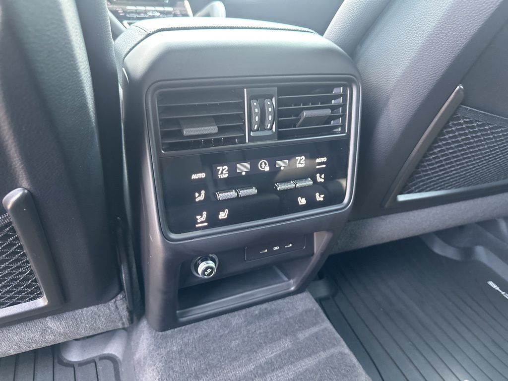 Used Car 2024 Porsche Cayenne  Base For Sale In Austin, Texas