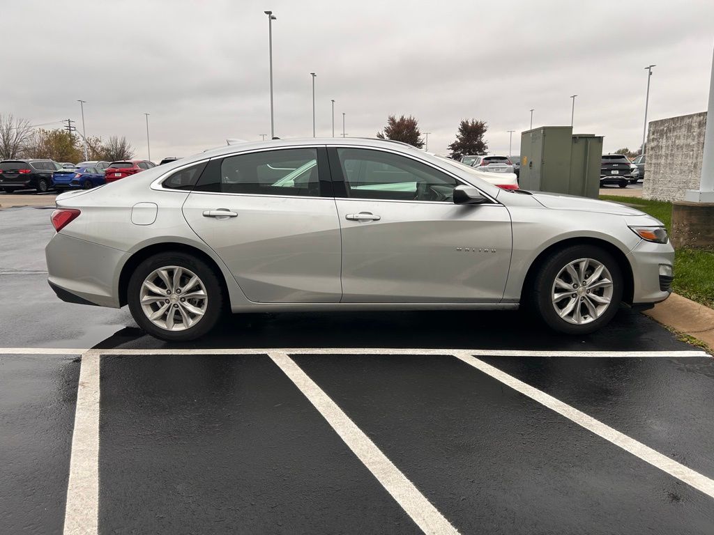 2022 Chevrolet Malibu LT 3