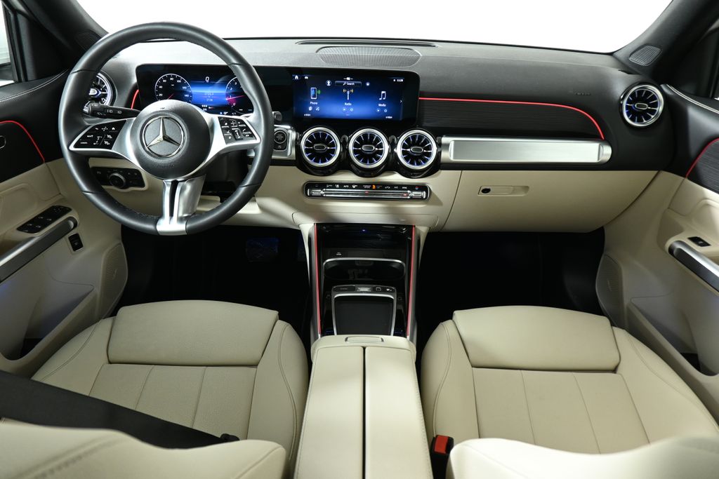 Thumbnail: 2026 Mercedes-Benz GLB - 4