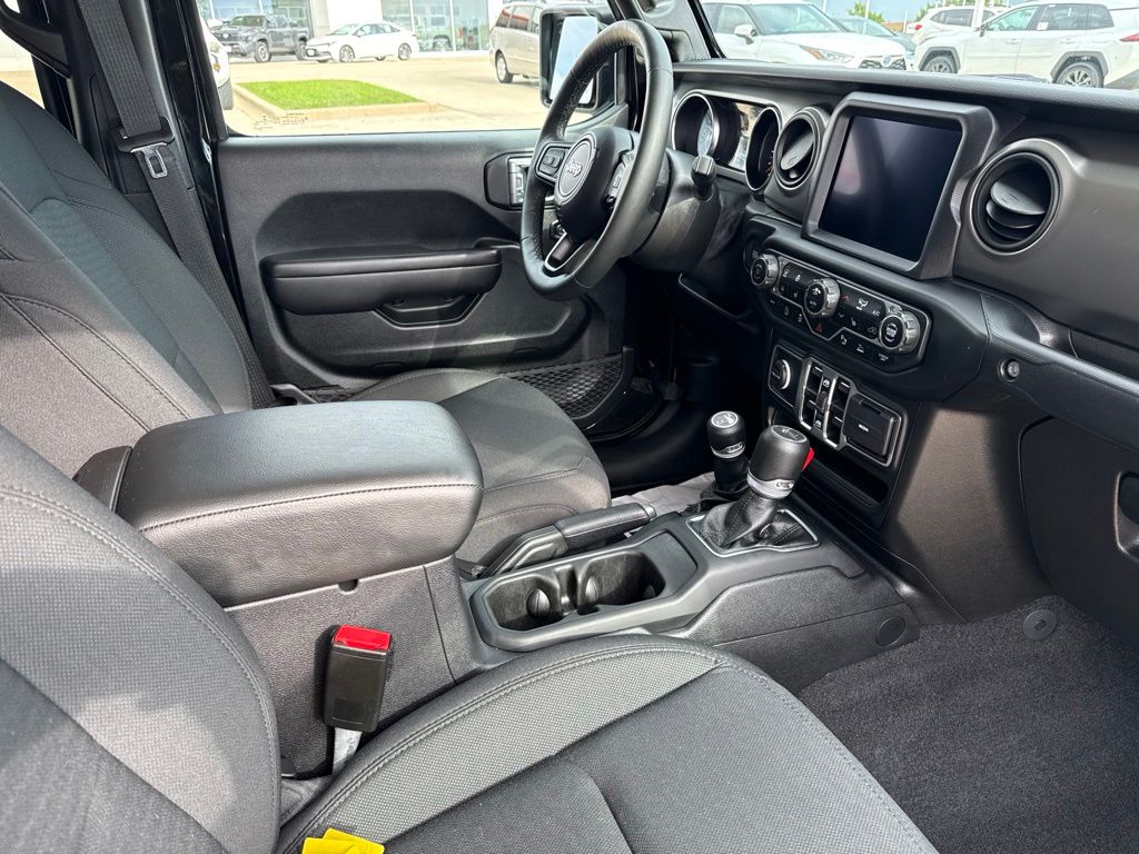 Used 2021 Jeep Gladiator Truck