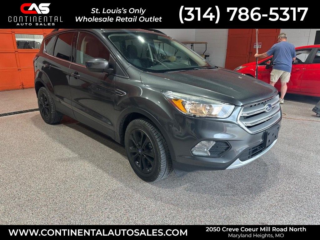 Gray (Magnetic) 2018 Ford Escape SE AWD SUV / Crossover All-Wheel Drive 6-Speed Automatic