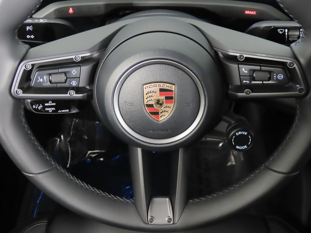 Thumbnail: 2023 Porsche Taycan - 17