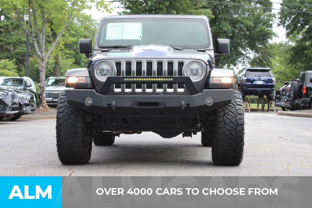 Used 2021 Gray Jeep Unlimited Sahara image 3