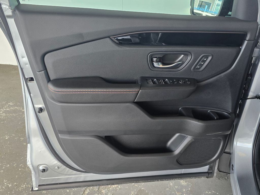 Thumbnail: 2026 Honda Pilot - 27