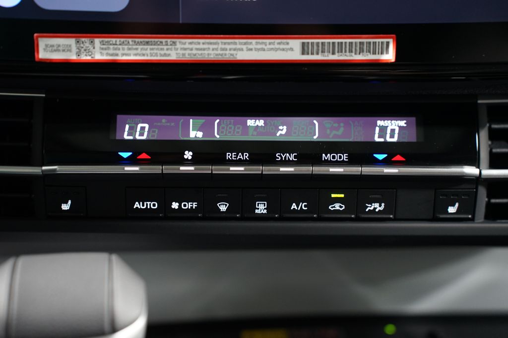 2025 Toyota Sienna XLE 20