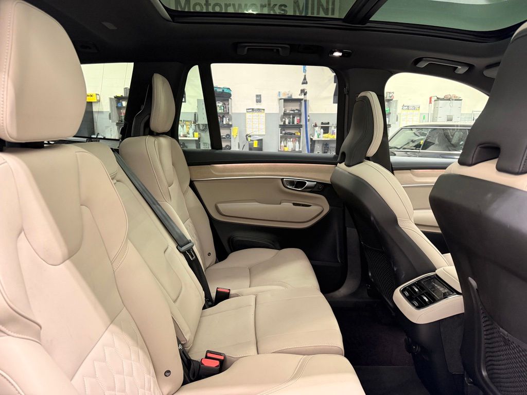 Thumbnail: 2026 Volvo XC90 - 26