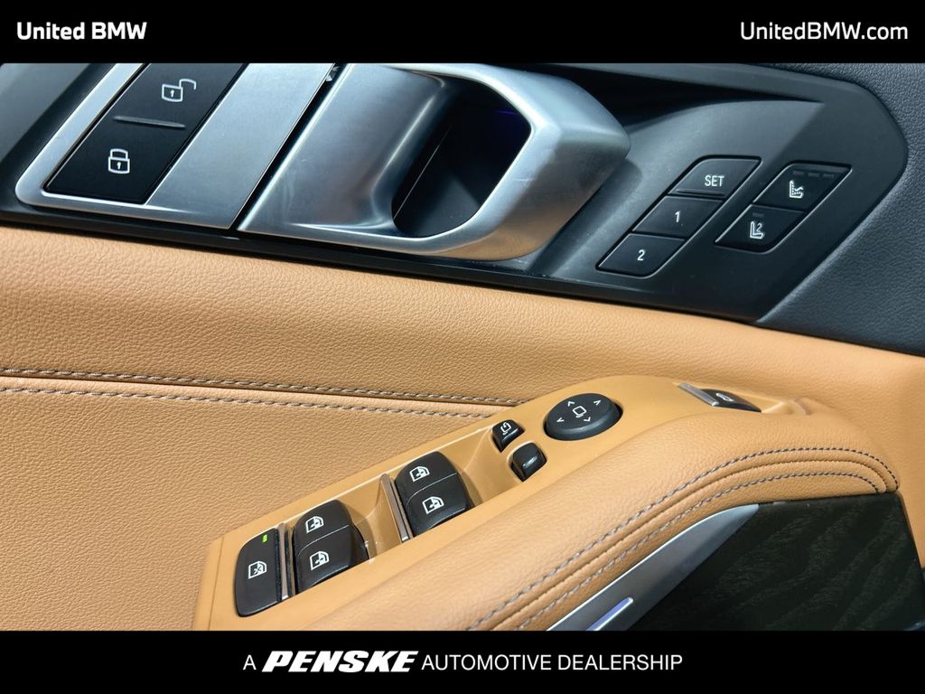 Thumbnail: 2022 BMW X5 - 11