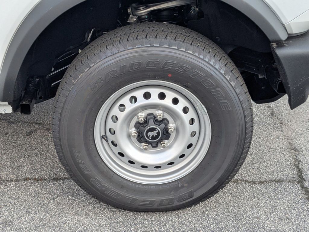 2025 Ford Bronco Base