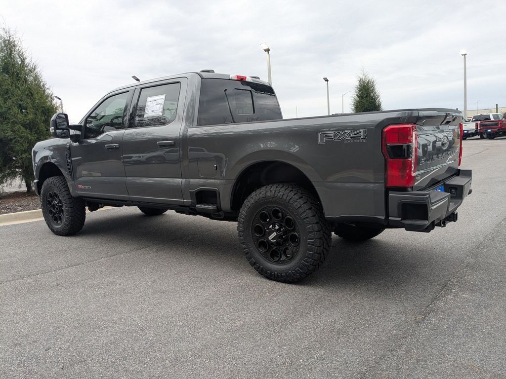 2026 Ford F-350 LARIAT