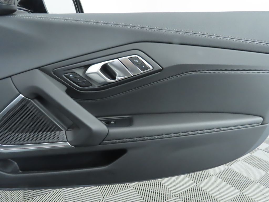 Thumbnail: 2025 BMW Z4 - 31