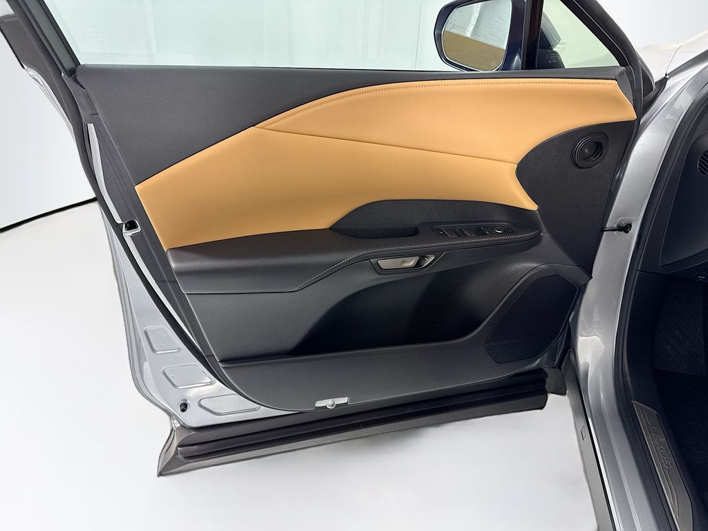 Thumbnail: 2025 Lexus RX - 25
