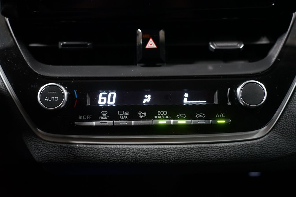 2024 Toyota Corolla LE 19