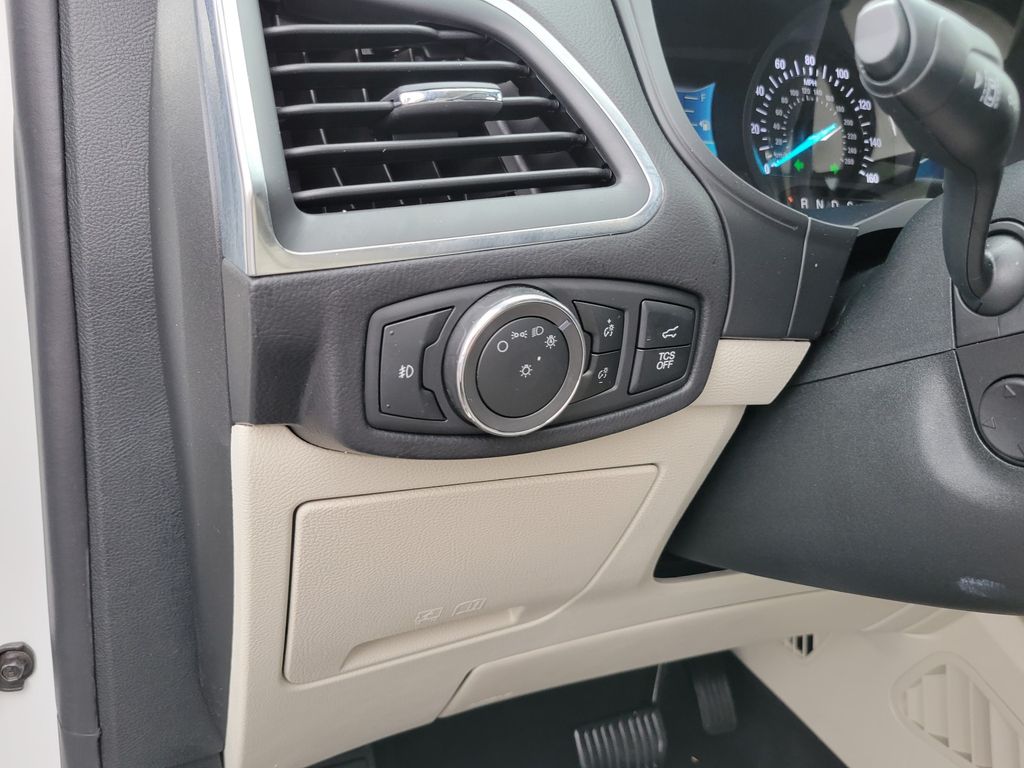 Thumbnail: 2024 Ford Edge - 29