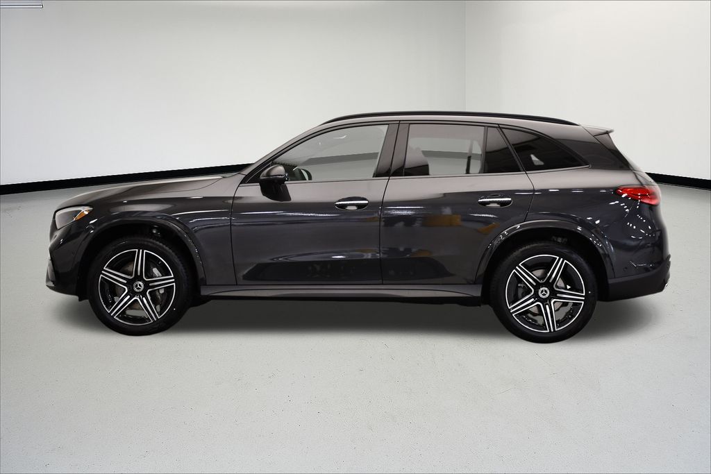 Thumbnail: 2025 Mercedes-Benz GLC - 2