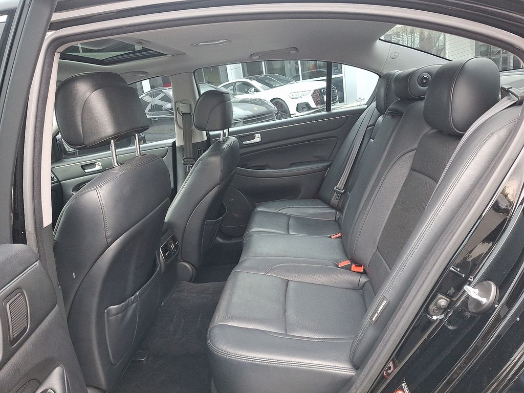 Thumbnail: 2012 Hyundai Genesis - 10