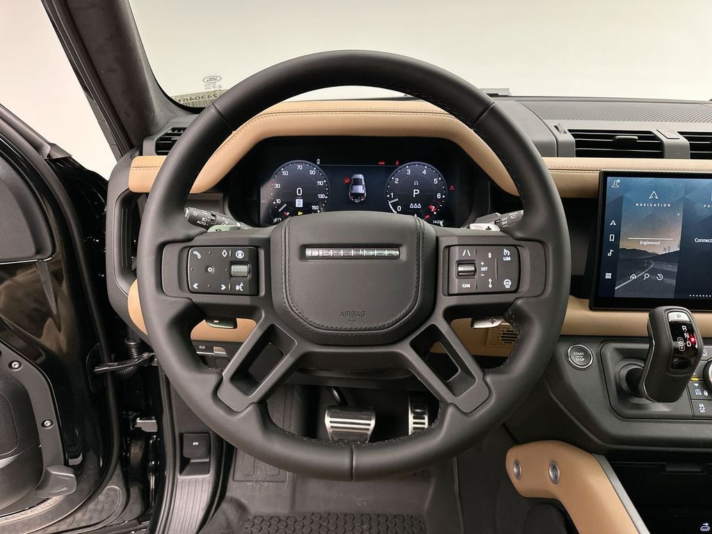 2025 Land Rover Defender 110 15