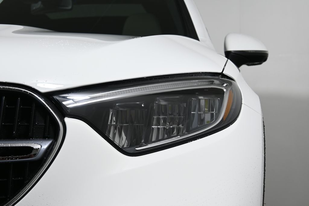2025 Mercedes-Benz GLC 300 10