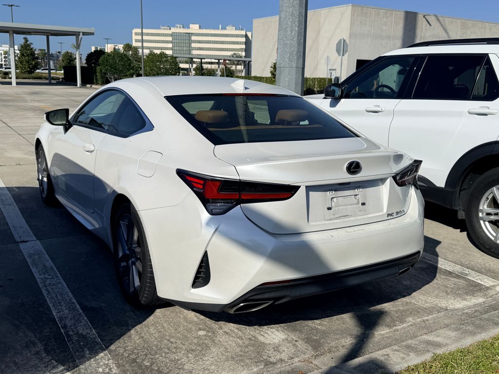 Thumbnail: 2022 Lexus RC - 2