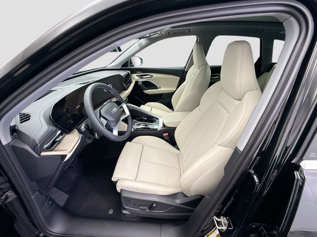 Thumbnail: 2025 Audi Q5 - 18