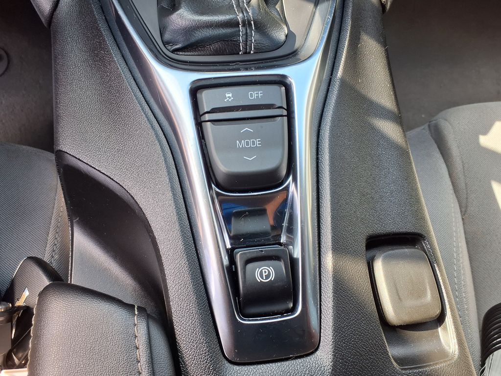 Used 2022 Black Chevrolet 1LT image 25