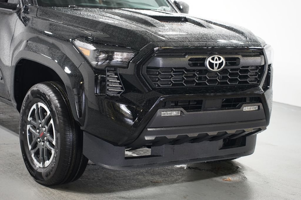 Thumbnail: 2025 Toyota Tacoma - 4