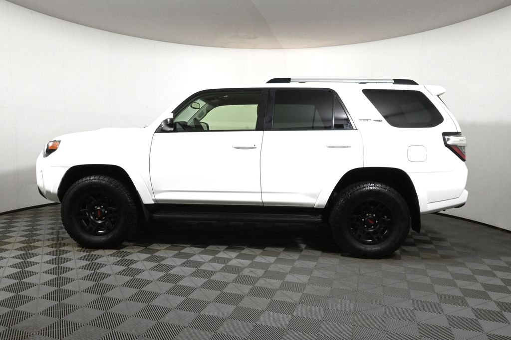 Thumbnail: 2018 Toyota 4Runner - 2