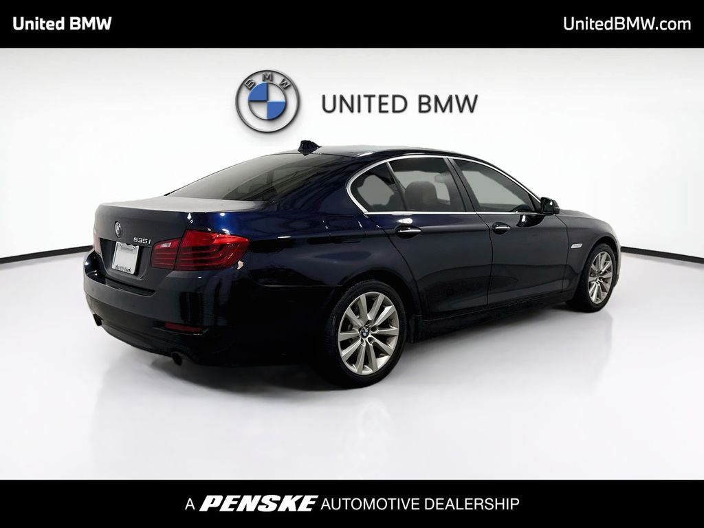 Thumbnail: 2016 BMW 5 Series - 5