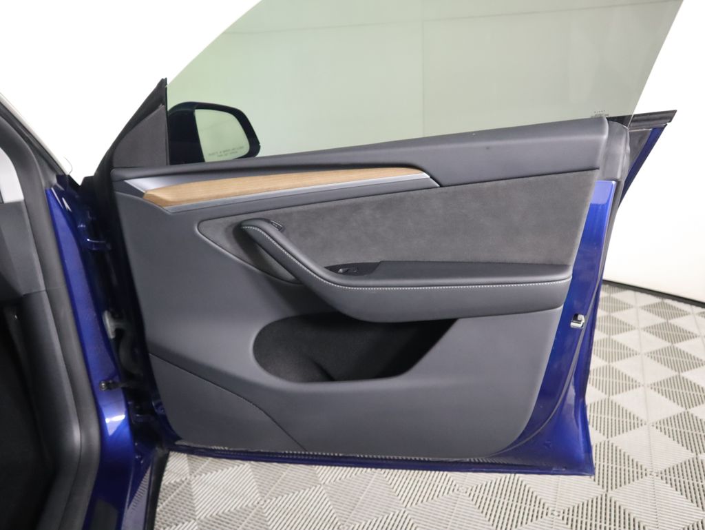 Thumbnail: 2024 Tesla Model Y - 26