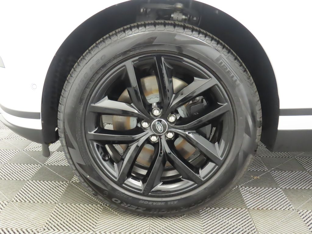 Thumbnail: 2026 Land Rover Range Rover Velar - 31