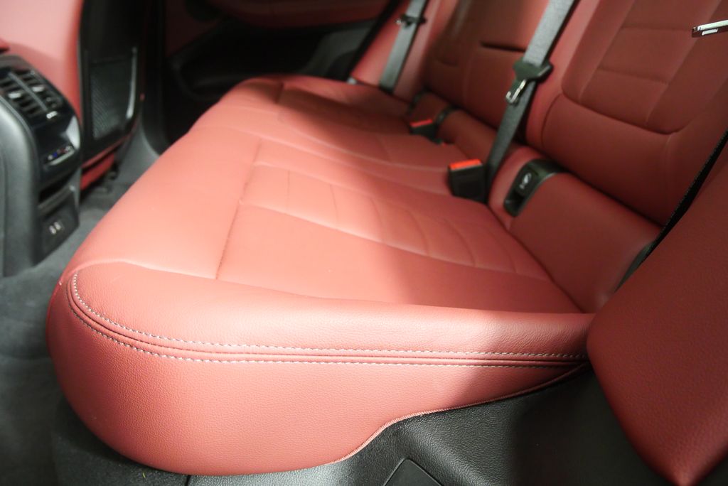 Thumbnail: 2023 BMW X4 - 15