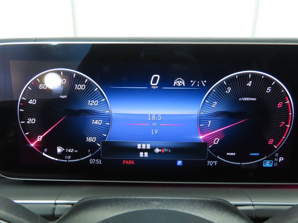 2025 Mercedes-Benz GLS 450 4MATIC 32