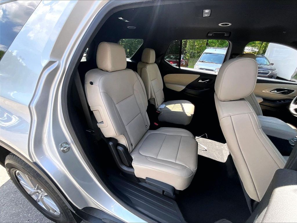 2022 Chevrolet Traverse — photo 16